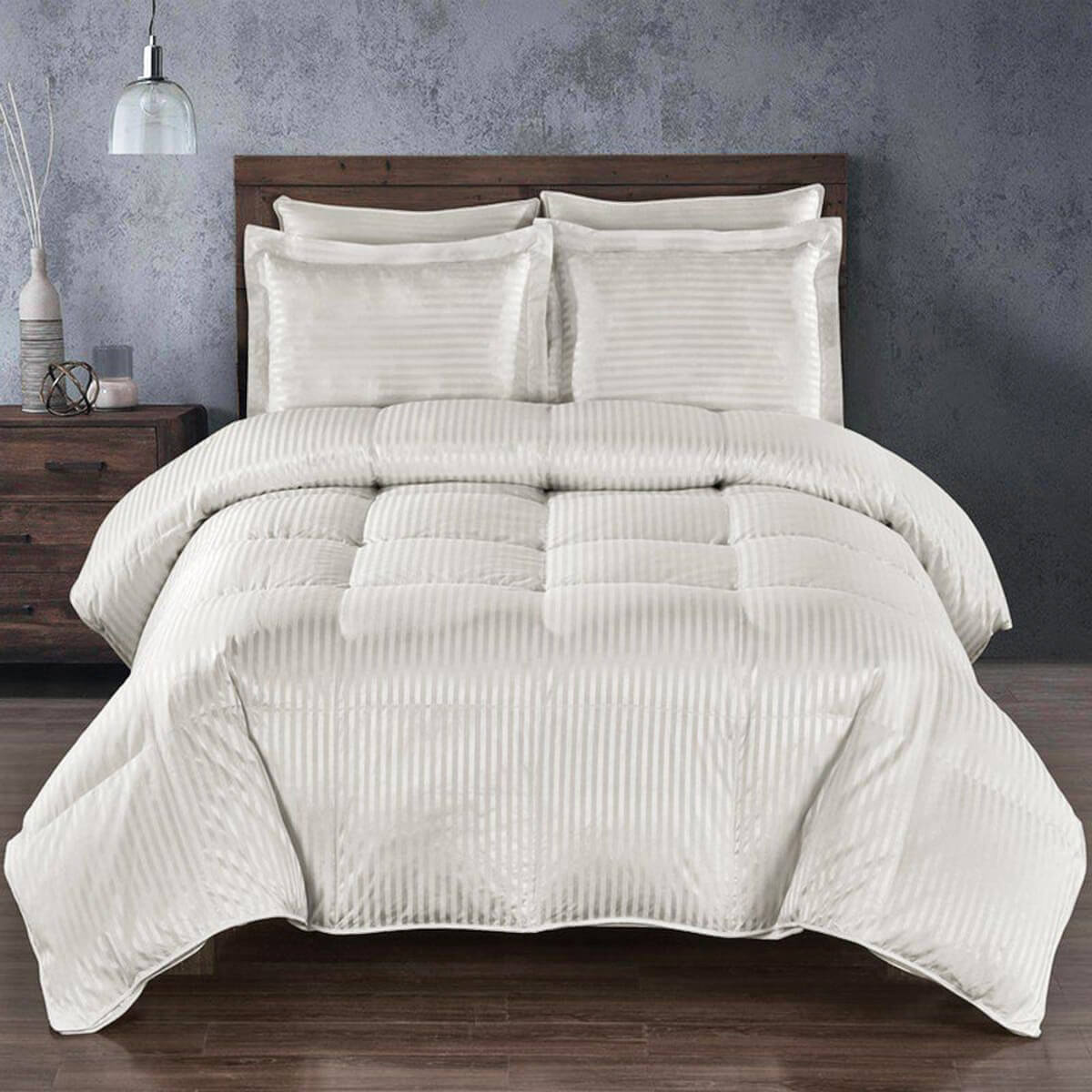 Heavyweight Silk 450 Goose Down Fill Comforter - Striped / King/Calking
